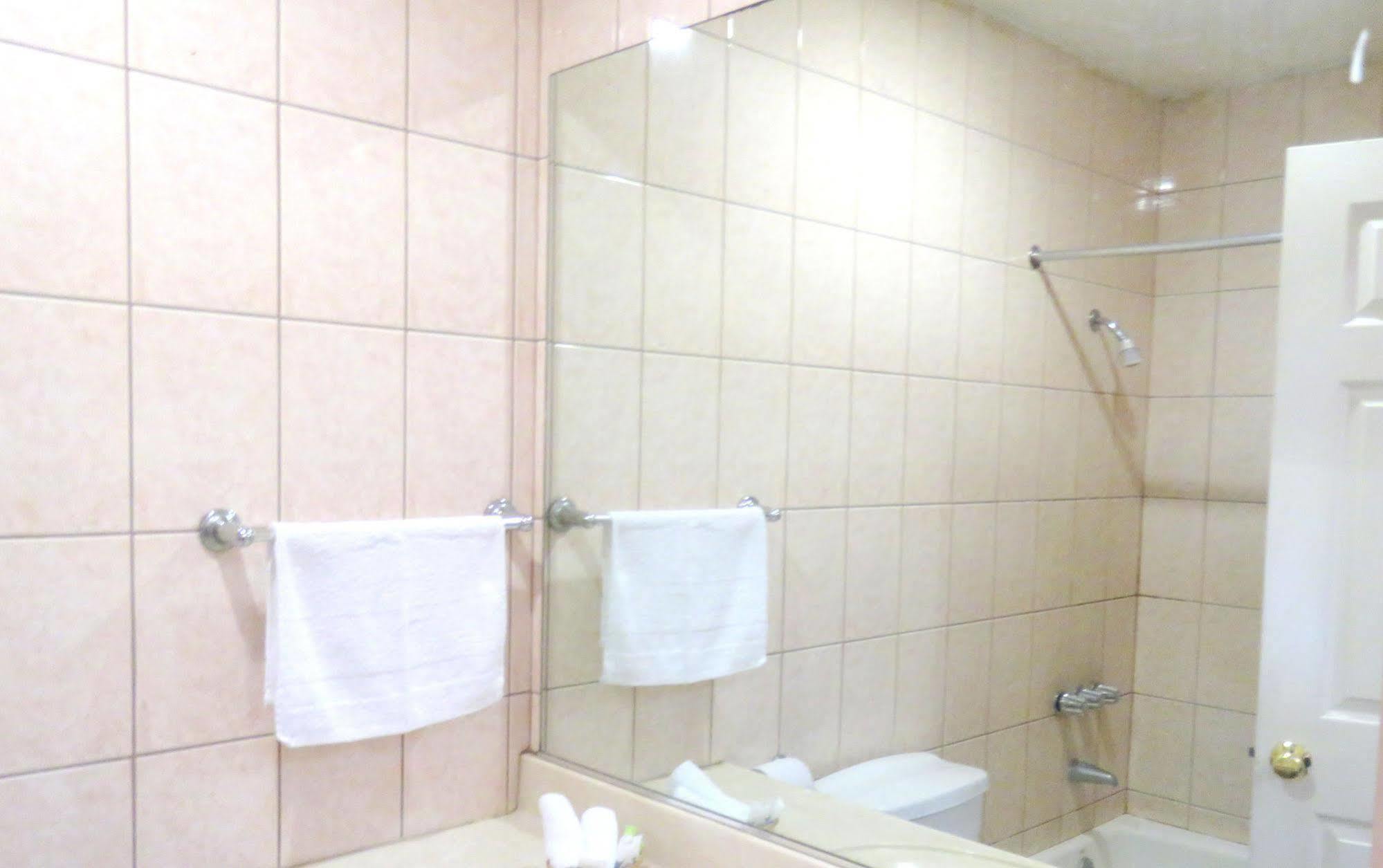 Central Inn Motel Лос Анджелис Екстериор снимка